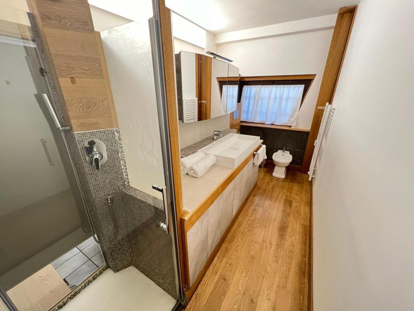"R&P Apartment", Short Term Stay, Elegant Design, Bisceglie Metro Station, Easy For San Siro And Fiera Milano, Free Parking Zewnętrze zdjęcie